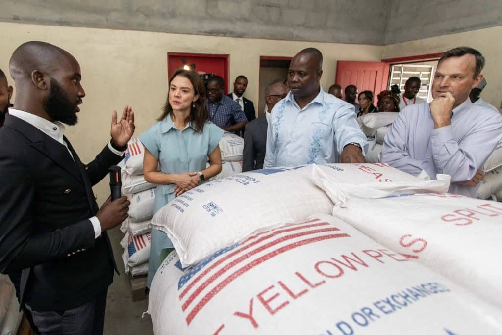 EUA oferecem alimentação escolar para 170 mil crianças na província de Maputo